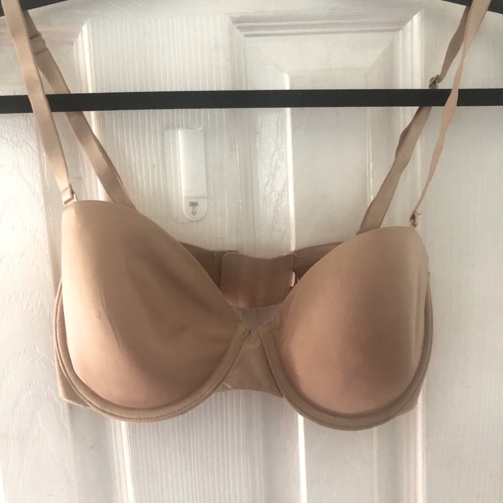 Victoria’s Secret bra size 32DD